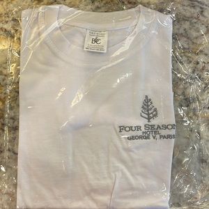 Four Seasons Georges V in Paris, hotel branded kid’s t-shirt. Brand new.